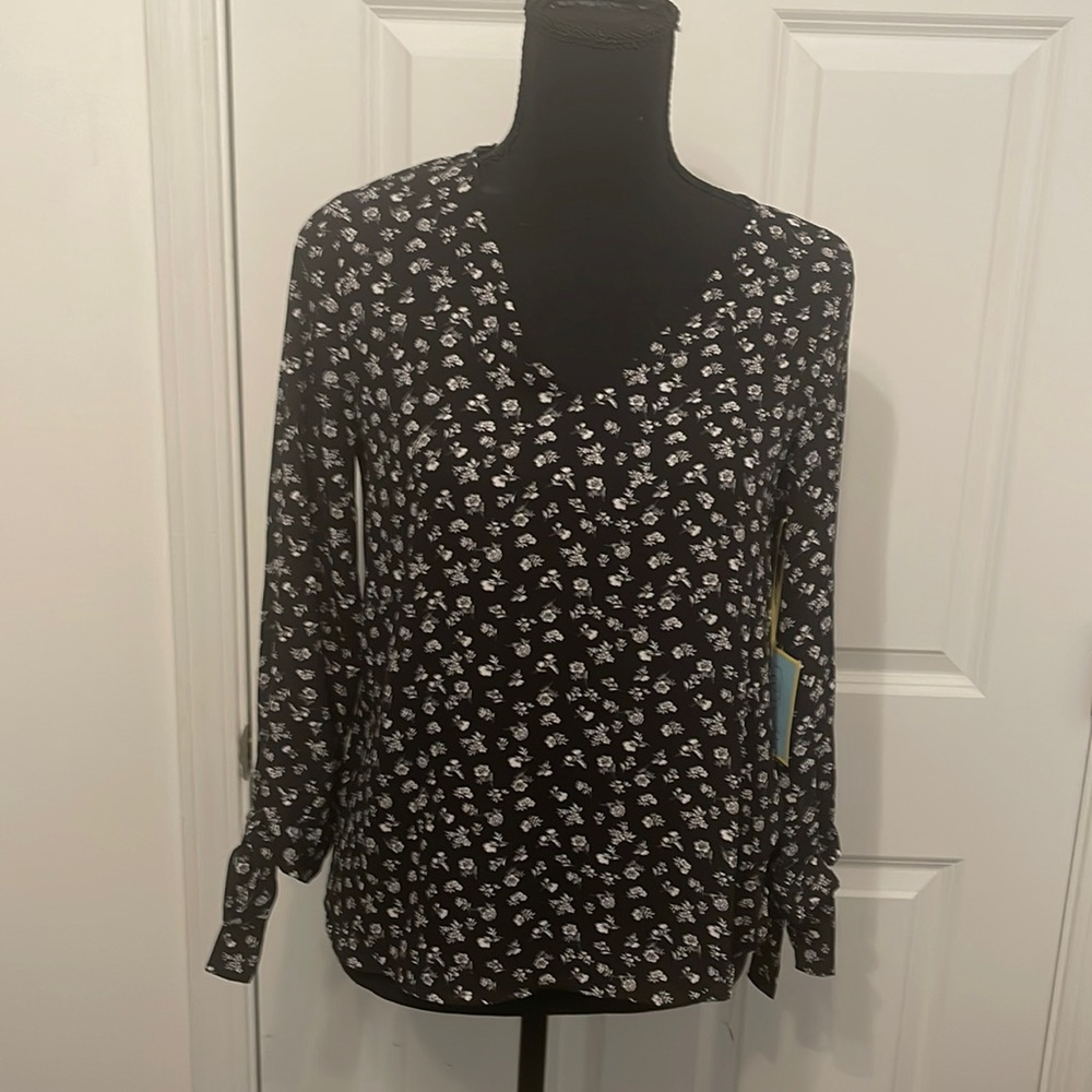 CeCe rich black XS shirt